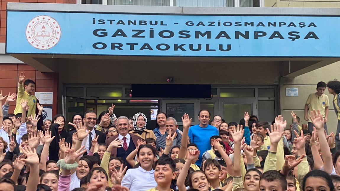 Gaziosmanpaşa Belediye Başkan Yardımcısı Mustafa Koral okulumuzu ziyaret etti